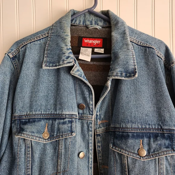 Vintage Wrangler Hero Blue 100% Cotton Denim Heavy Weight Barncore Jacket Large - Picture 2 of 8